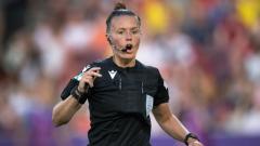 Rebecca Welch referee